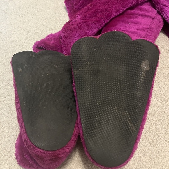 Alinco Costumes- Professional Purple Green Dinosaur “Duffy” Mascot Costume Used - Picture 6 of 16